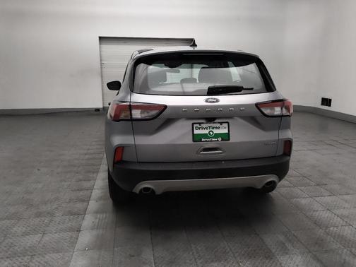 Iconic Silver Metallic 2022 Ford Escape S