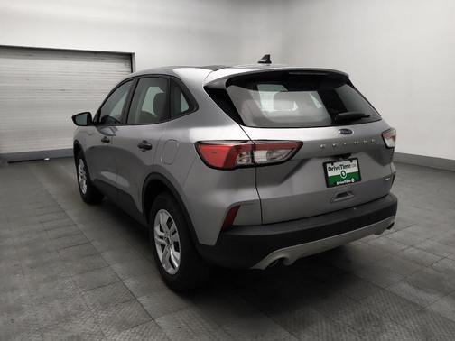 Iconic Silver Metallic 2022 Ford Escape S