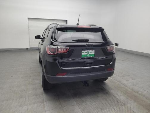 Diamond Black Crystal Pearlcoat 2019 Jeep Compass Latitude