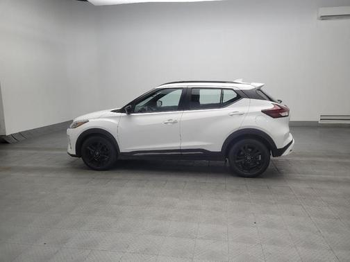 Fresh Powder 2024 Nissan Kicks SR