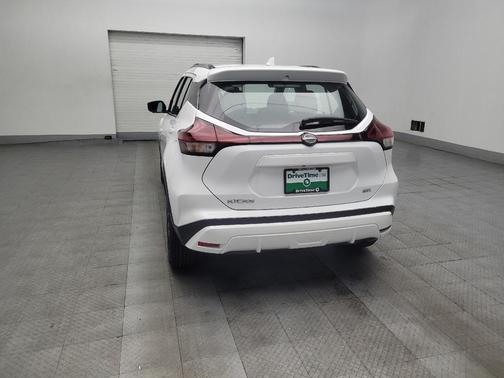 Fresh Powder 2024 Nissan Kicks SR