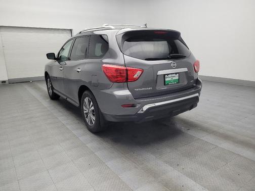 2019 Nissan Pathfinder S