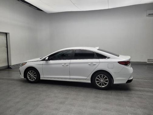 2018 Hyundai SONATA SE