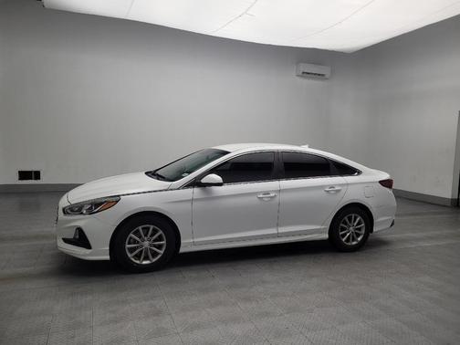 2018 Hyundai SONATA SE