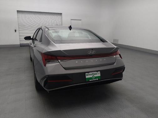 Gray 2025 Hyundai ELANTRA SEL