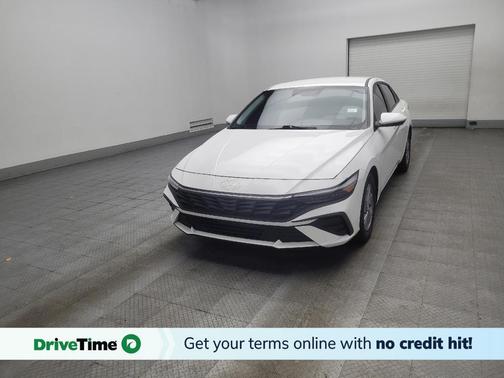 Serenity White 2025 Hyundai ELANTRA SE