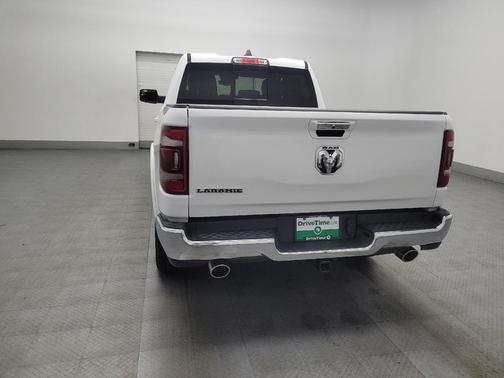 Bright White Clearcoat 2020 RAM 1500 Laramie