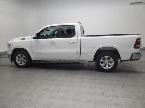 Bright White Clearcoat 2020 RAM 1500 Laramie