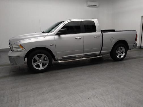 2017 RAM 1500 SLT