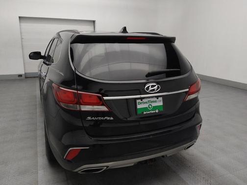 2017 Hyundai SANTA FE SE