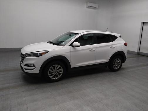 2016 Hyundai TUCSON SE
