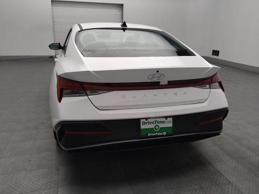 Serenity White 2025 Hyundai ELANTRA SEL