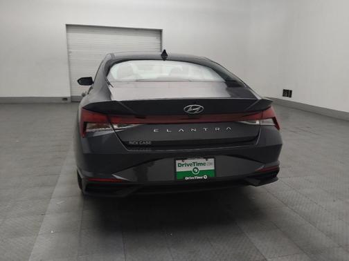 Gray 2021 Hyundai ELANTRA SEL