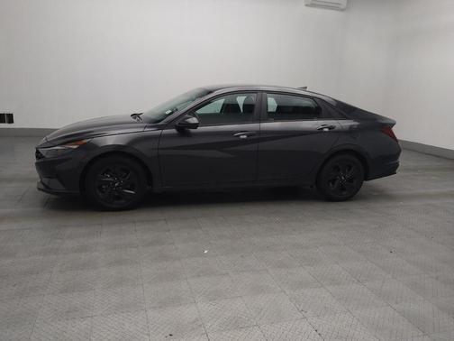 Gray 2021 Hyundai ELANTRA SEL
