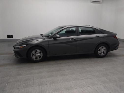 Amazon Gray 2024 Hyundai ELANTRA SE