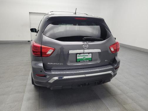 2017 Nissan Pathfinder SL