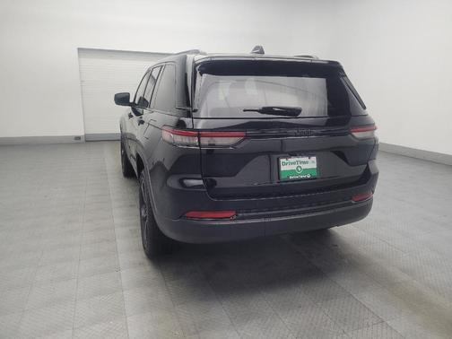 2022 Jeep Grand Cherokee Altitude