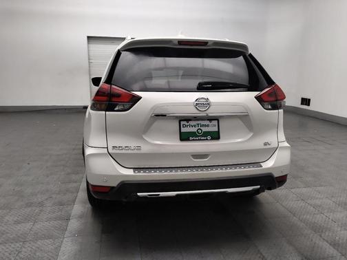 White 2020 Nissan Rogue SV