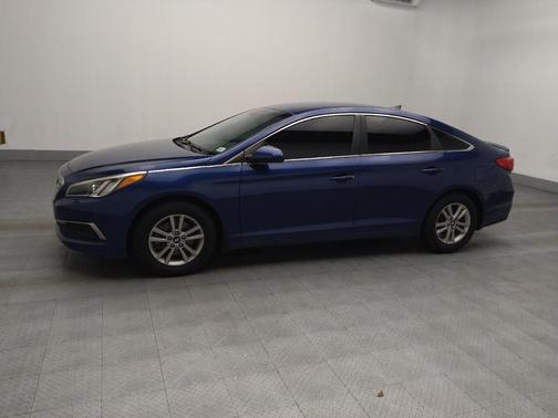 2017 Hyundai SONATA SE