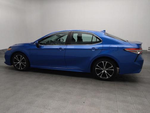 Blue 2019 Toyota Camry SE