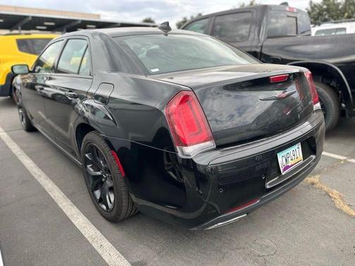 2022 Chrysler 300 S