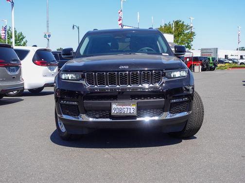 Diamond Black 2023 Jeep Grand Cherokee L Limited