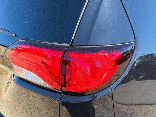 Diamond Black 2026 Chrysler Voyager LX