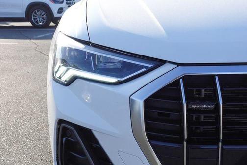 2023 Audi Q3 45 S line Premium