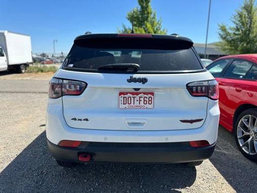 Bright White Clearcoat 2024 Jeep Compass Trailhawk
