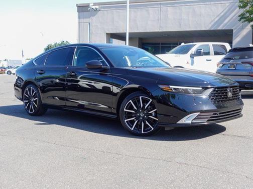 Crystal Black Pearl 2025 Honda Accord Hybrid Touring