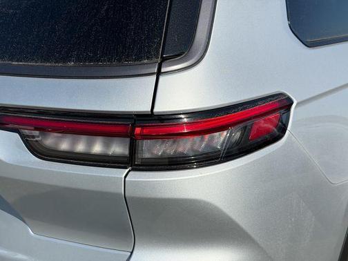 Silver Zynith 2026 Jeep Grand Cherokee L Laredo