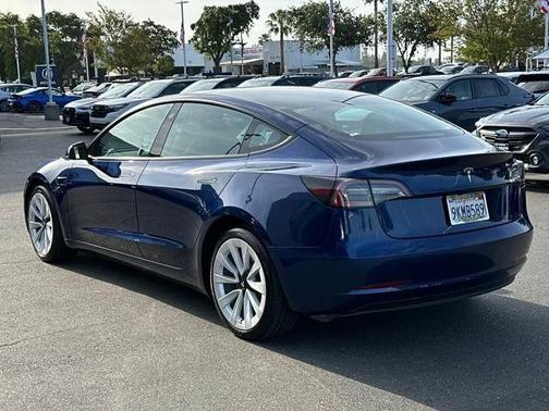 2023 Tesla Model 3 Base