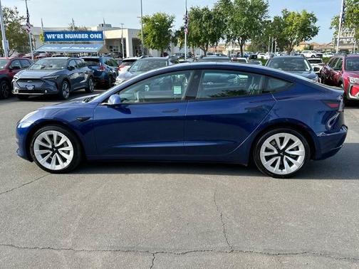 2023 Tesla Model 3 Base