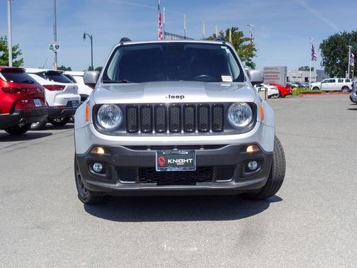 Glacier Metallic 2017 Jeep Renegade Altitude