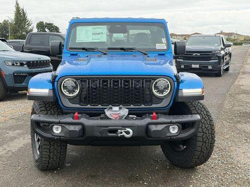 Hydro Blue Pearlcoat 2026 Jeep Gladiator Shadow Ops