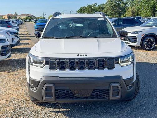 Bright White Clearcoat 2026 Jeep Cherokee LAREDO/LIMITED