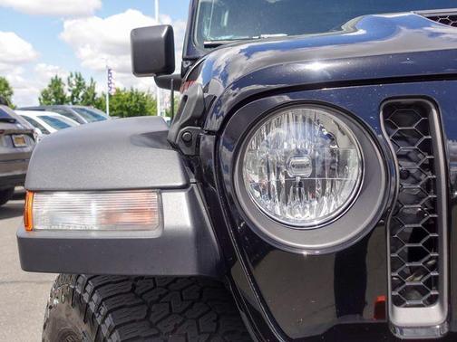 Black Clearcoat 2020 Jeep Gladiator Mojave