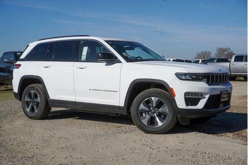 2022 Jeep Grand Cherokee 4xe Base