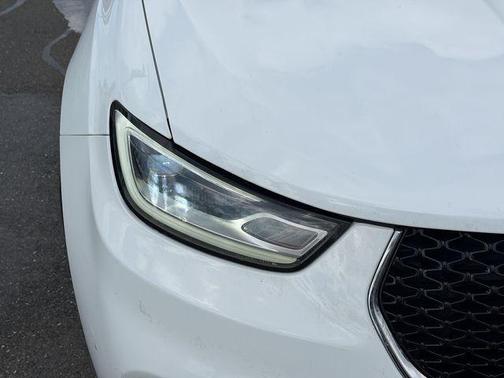 2023 Chrysler Pacifica Touring-L