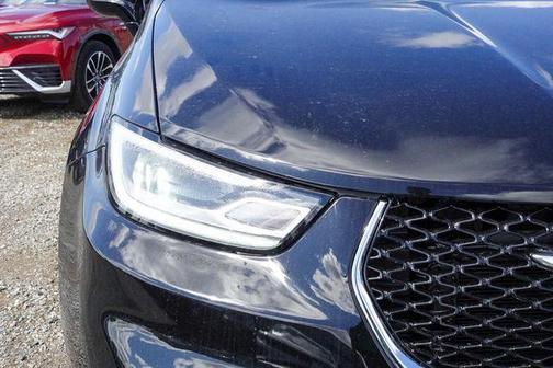 2025 Chrysler Pacifica Hybrid Select