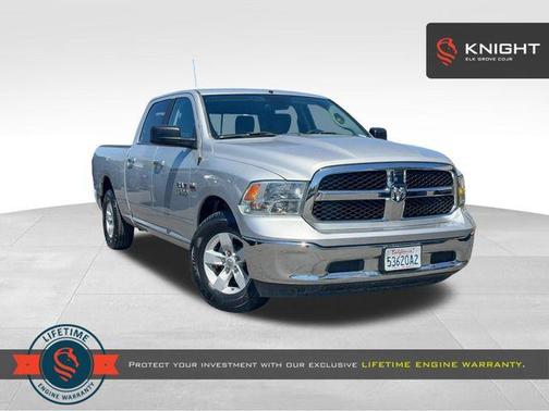 Bright Silver Clearcoat Metallic 2017 RAM 1500 SLT
