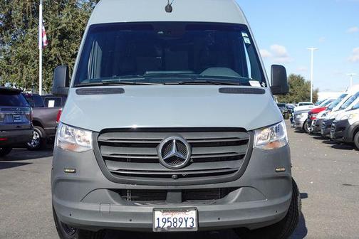 2024 Mercedes-Benz Sprinter 2500 144 WB