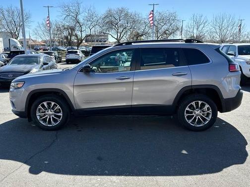 2022 Jeep Cherokee Latitude Lux