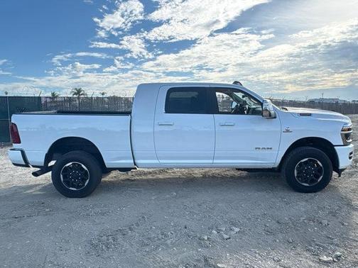 Bright White Clearcoat 2025 RAM 2500 Laramie