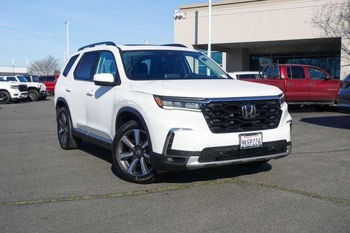 2024 Honda Pilot Touring