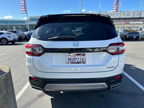 2024 Honda Pilot Touring