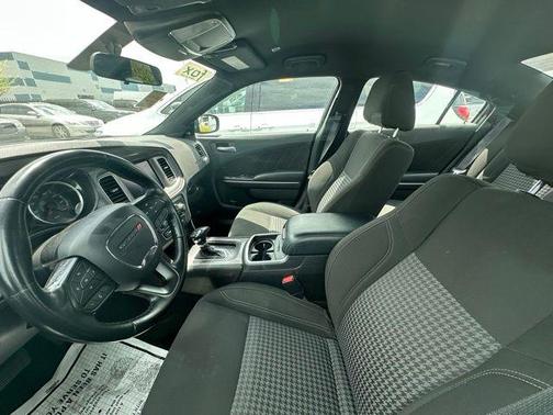 Pitch Black Clearcoat 2023 Dodge Charger SXT