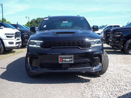 DB Black Crystal Clearcoat 2026 Dodge Durango GT Plus HEMI V8