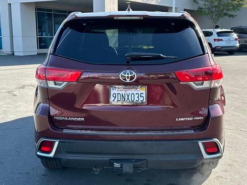 2017 Toyota Highlander Limited