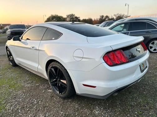2017 Ford Mustang EcoBoost Premium